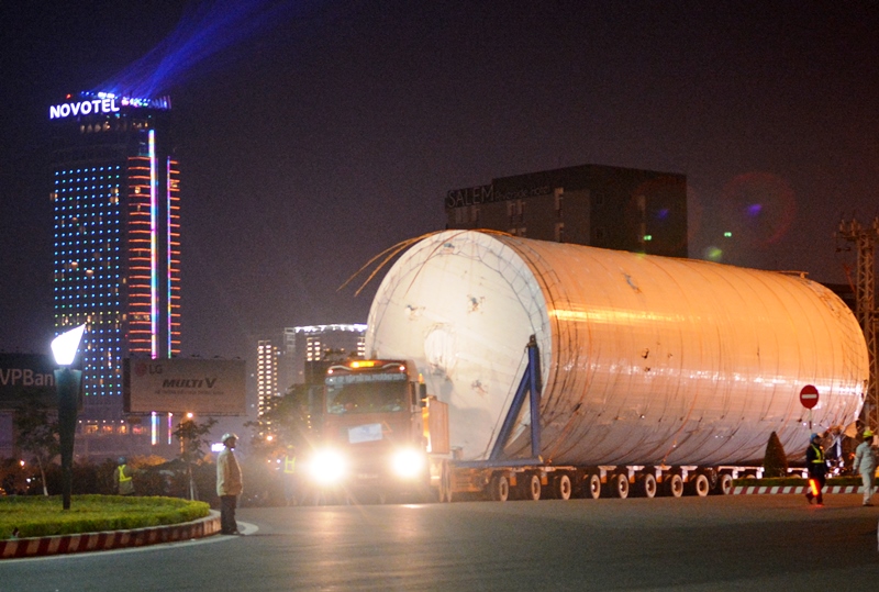 Vietranstimex hoàn thành công trình vận chuyển 20 bồn bia Nhà Máy Bia Heineken Việt Nam - Đà Nẵng